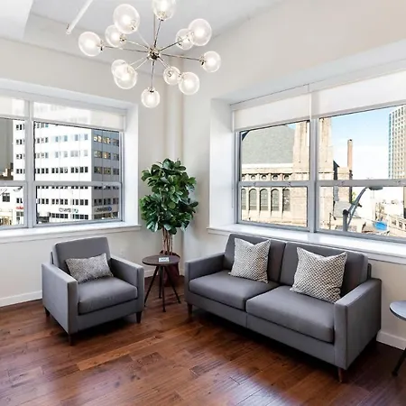 Kislak 407 Stunning 2Br Corner Apt Retreat Above The City
